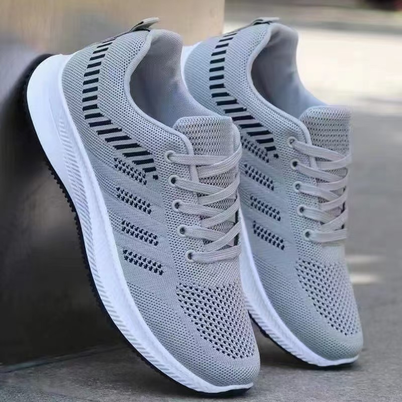 The 2025 new style of mesh fabric men's casual sports shoes, soft-soled and lightweight flying fabric running shoes, and men's student shoes are bestsellers in foreign trade details Picture