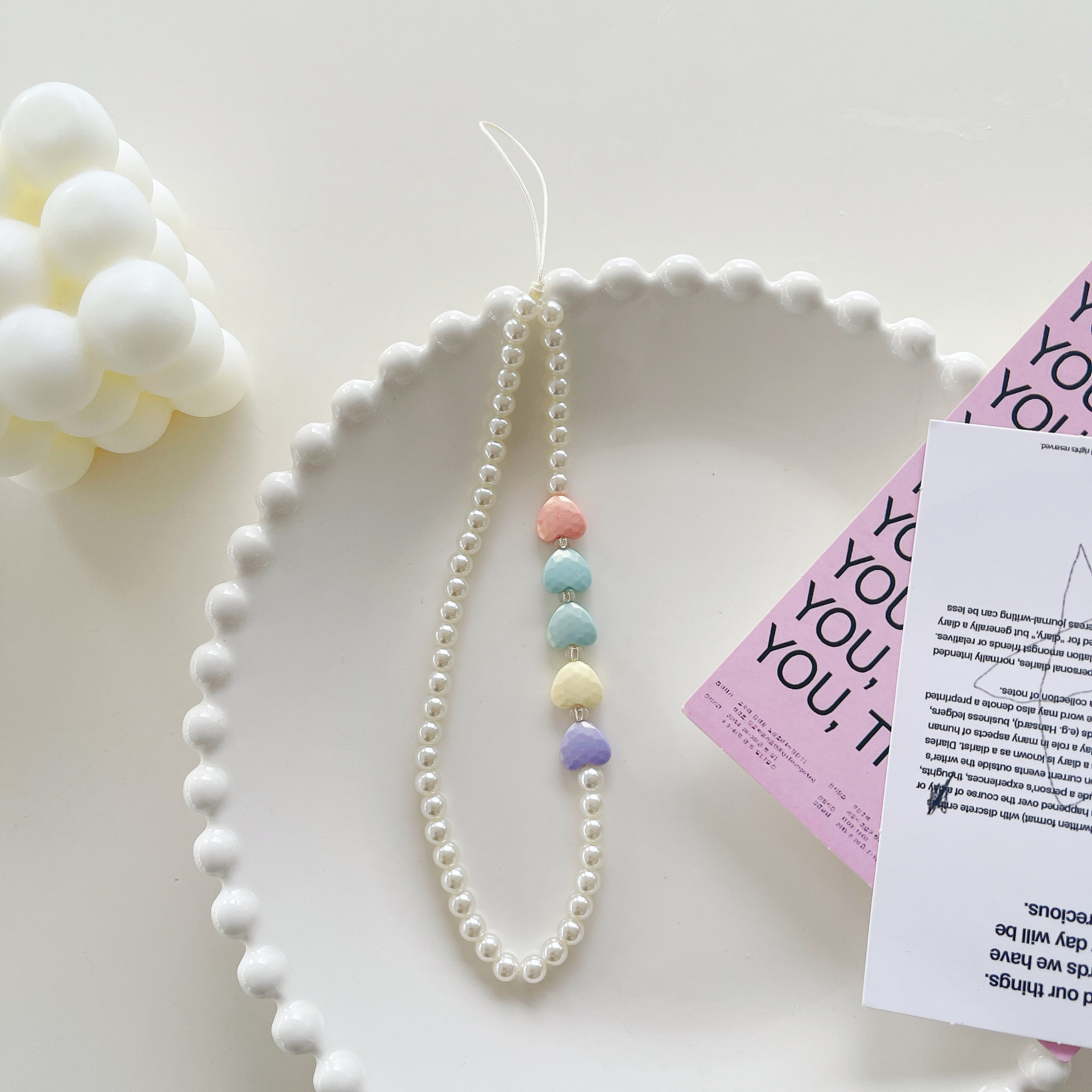 Pendant, heart-shaped, fresh and colorful beaded phone case, pearl crystal bear bracelet, pendant accessory, women's bag hanger Application Scenario