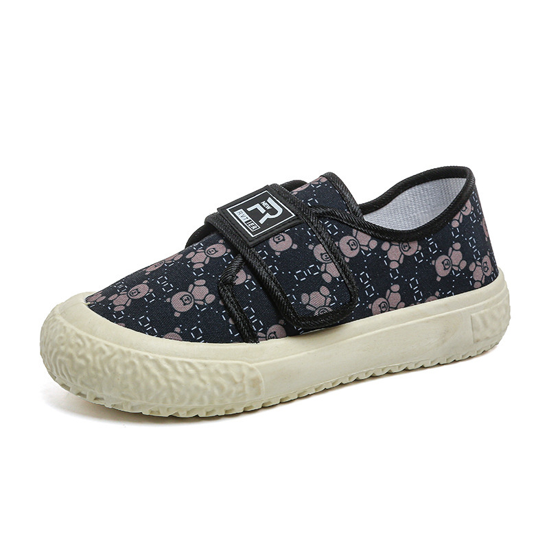 In 2025, new spring styles of women's shoes and sports shoes in old Beijing, cross-border wholesale for export, fisherman's shoes, canvas shoes, board shoes, low top Application Scenario