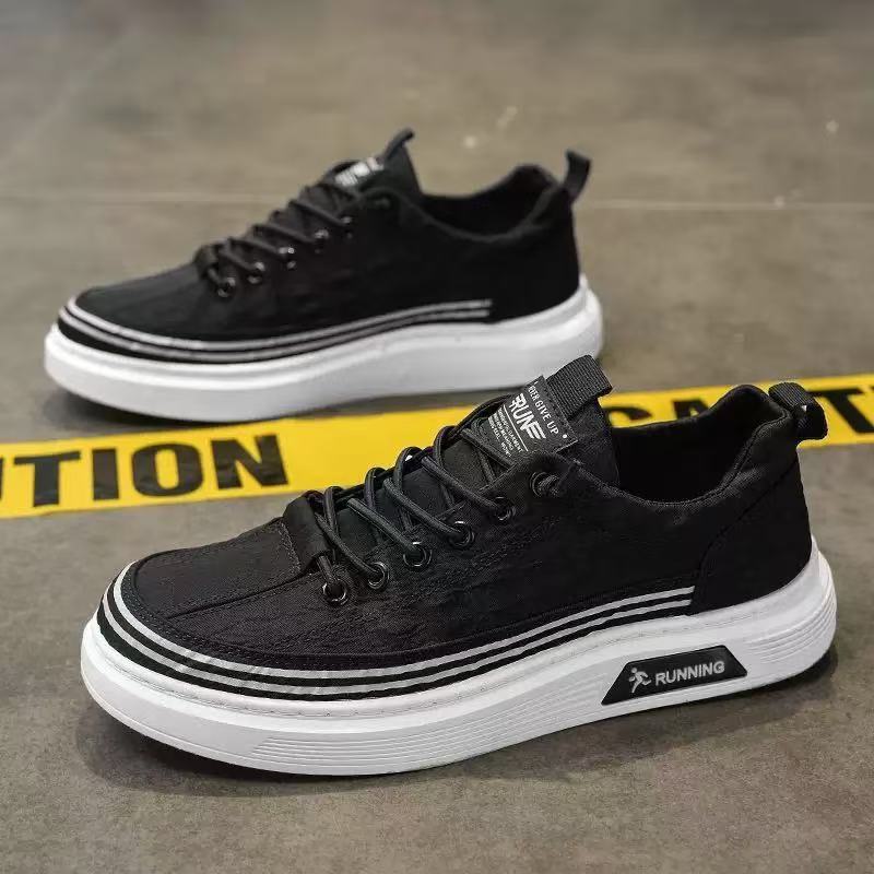 Men's shoes 2025 Summer new breathable leather canvas shoes, trendy and versatile board shoes, lazy casual shoes for men Application Scenario