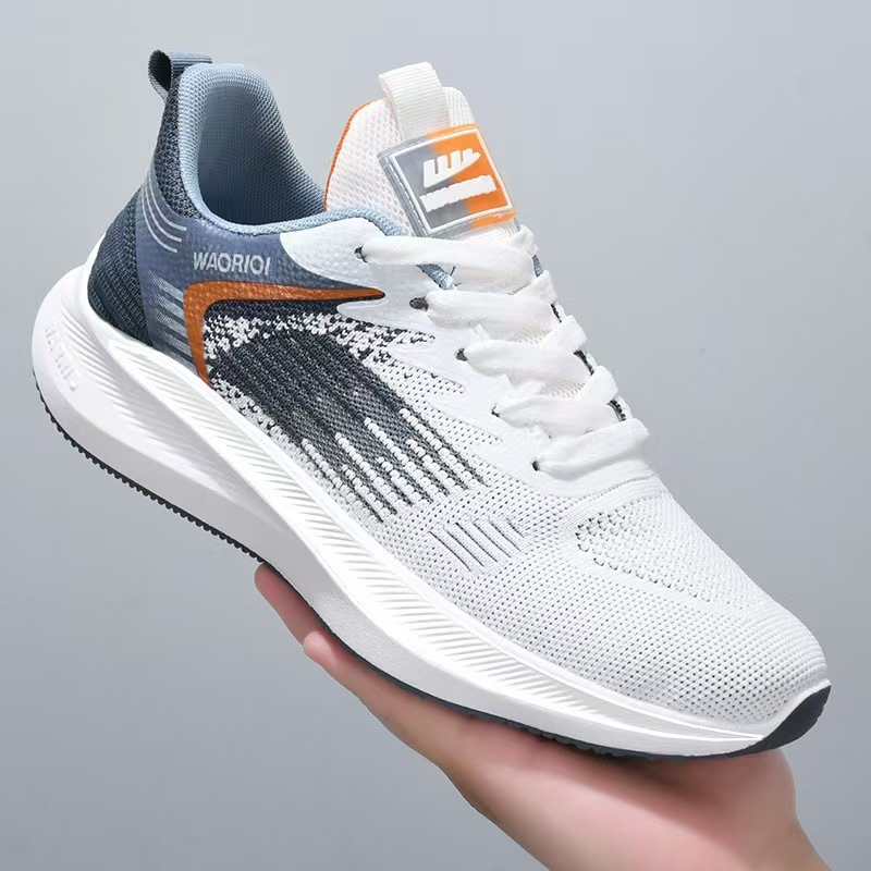 Men's shoes, men's casual sports shoes, comfortable and breathable cloth shoes, casual shoes, foreign trade bestsellers, sports flying woven men's shoes, men Application Scenario