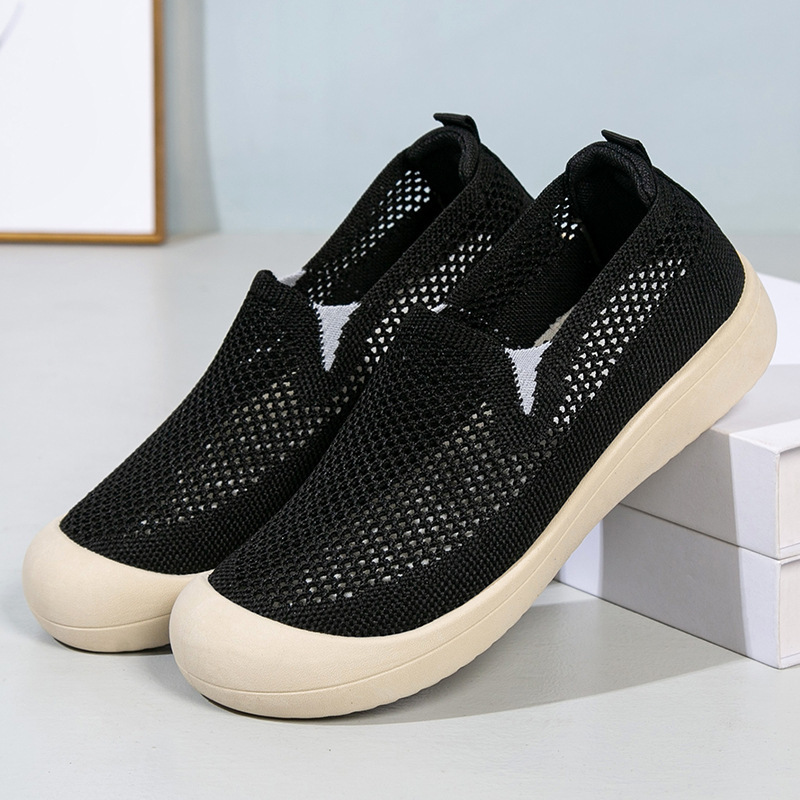 Wholesale of new women's shoes for Spring/Summer 2025, featuring ethnic style, mesh surface, cross-border breathable, and for casual use in foreign trade full figure