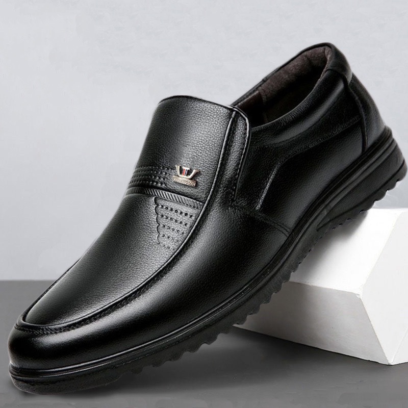 【 Crown 】 New trendy, fashionable and casual men's leather shoes with soft soles and soft surfaces, breathable soft leather men's leather shoes for export batch details Picture