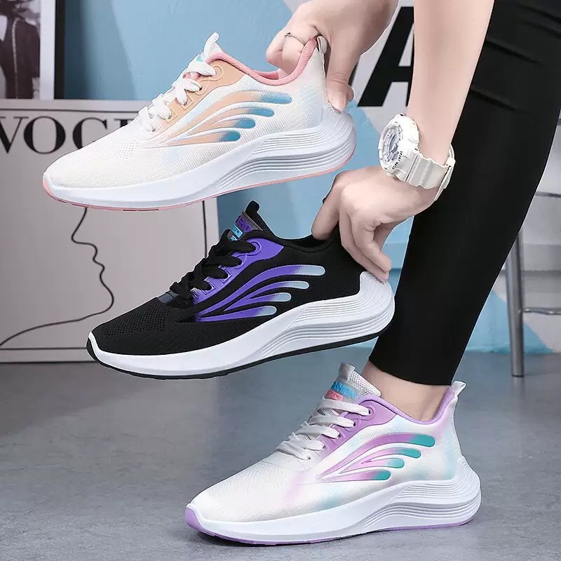 Women's sports shoes 2025 new style fashionable Korean style trendy flying woven breathable and versatile lightweight running shoes wholesale export version full figure