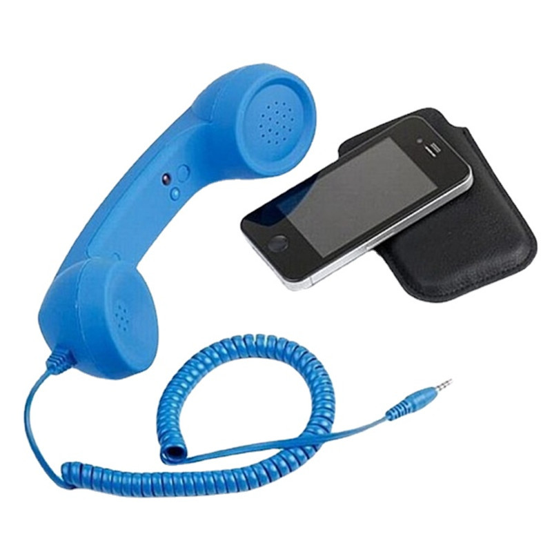 Mini large earphones with 3.5mm connectors, mobile phone earphones of mobile phone size, retro headphones and microphones in stock from the manufacturer full figure