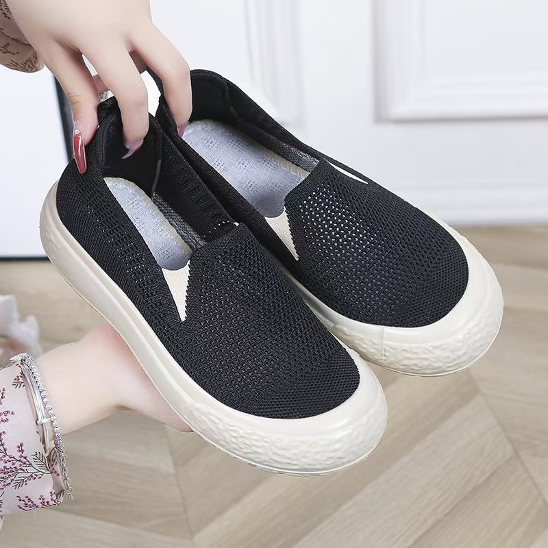 Ladies' small chanel-style fisherman shoes, light, soft sole, anti-slip, one-step lazy shoes, old Beijing cloth shoes 2024 new style details Picture
