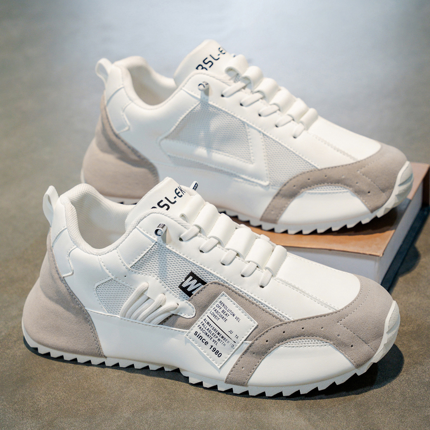 In 2025, men's autumn shoes are breathable and versatile, featuring one-step sports shoes, casual board shoes, running thick-soled insole height-increasing dad shoes Application Scenario
