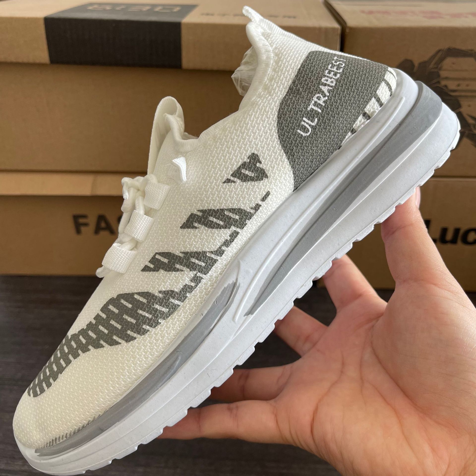 Wholesale of 2025 new trendy men's shoes, versatile casual running shoes, soft-soled, breathable and lightweight woven sports shoes Specification drawing