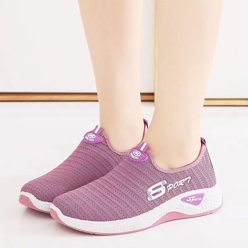 Spring New 2024 Women's traditional Beijing cloth shoes for casual and comfortable walking, one-step casual shoes for women, factory batch details Picture