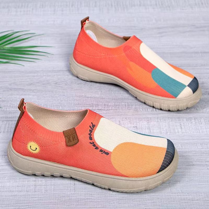 New Spring and Autumn 2025 style Old Beijing fabric painted casual shoes with soft soles and soft surfaces, flying woven one-foot women's shoes details Picture