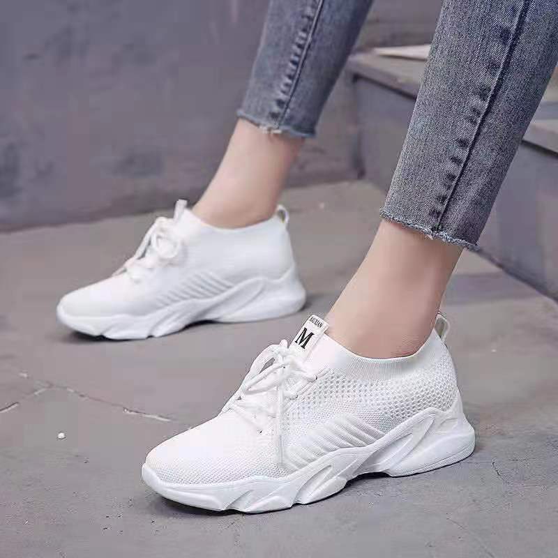 Factory wholesale 2025 sports shoes, women's flat shoes, spring and summer new style mesh breathable shoes, women's casual shoes, women's trend Application Scenario