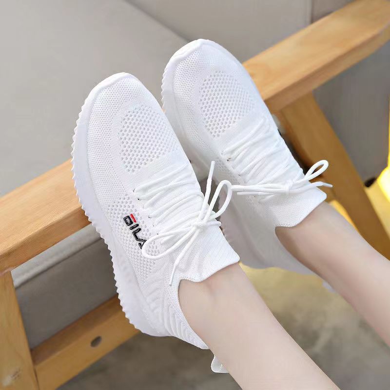 The 2020 summer new style of white shoes for women: perforated mesh shoes with breathable mesh surface, casual, fashionable and versatile, suitable for summer running and sports details Picture