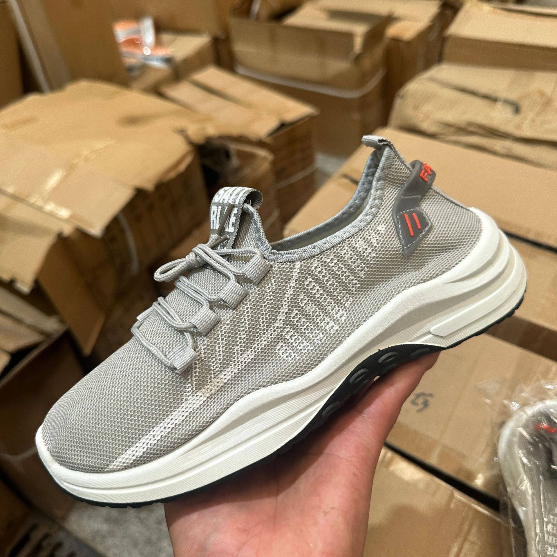 Spring 2025 men's breathable casual shoes, Korean version summer men's running shoes, popular shoes for men's export wholesale Specification drawing
