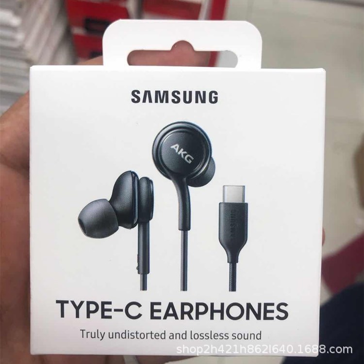 The Note10 headphones are compatible with the TYPE-C headphone jack of the original Samsung Note10 s20 A8S wire-controlled headphones Application Scenario