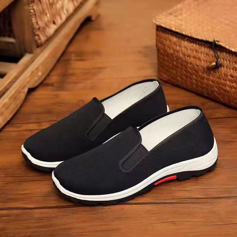 2023 new style one-step old Beijing cloth shoes for men, handcrafted soft sole comfortable black, factory one-piece consignment full figure