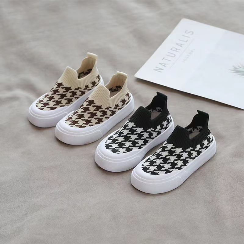 Wholesale of new children's shoes for early autumn 2022. Trendy, versatile and breathable, small and medium-sized children's casual shoes in Korean style Specification drawing