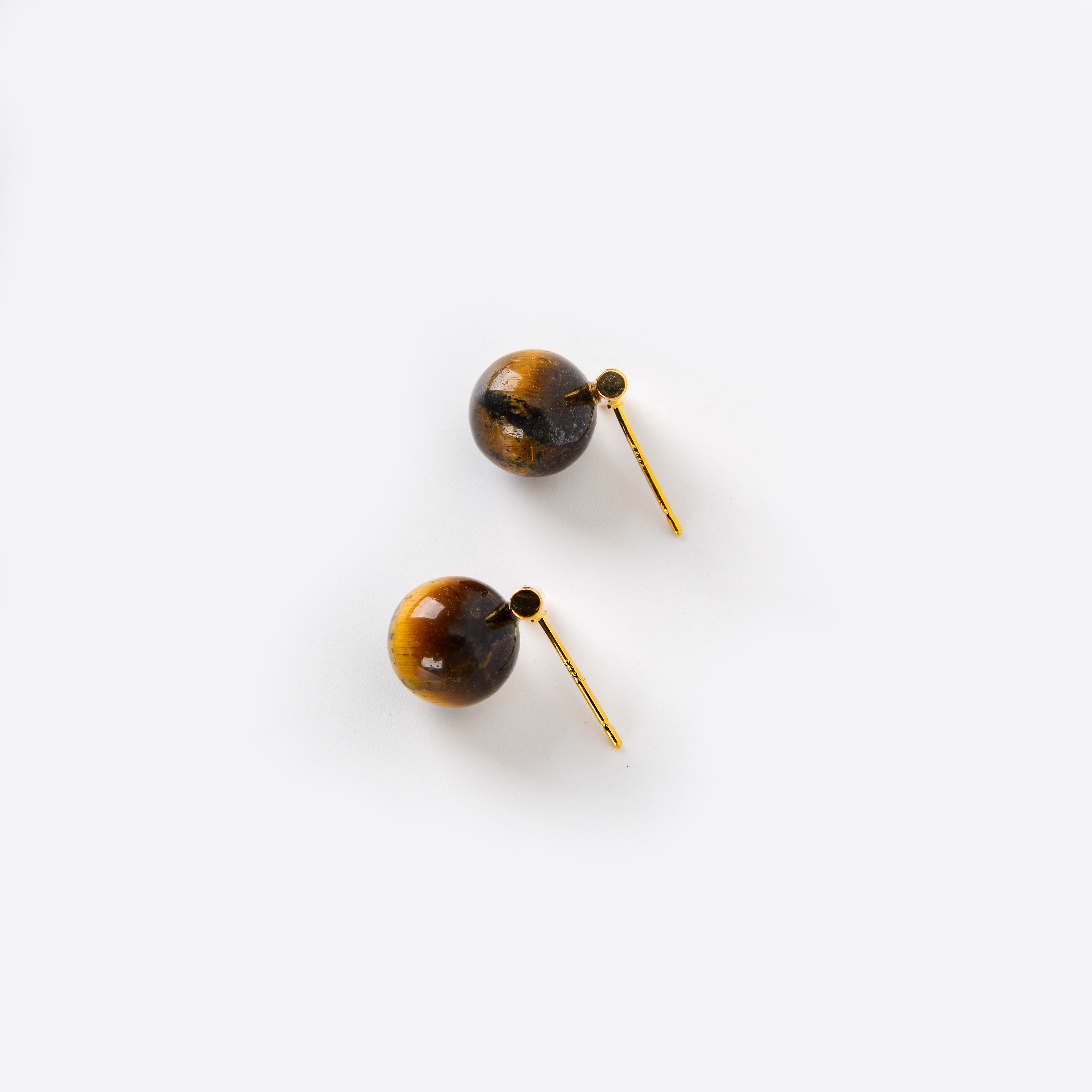One-piece natural tiger's eye stone retro stud earrings, pure silver earrings, niche, individual and simple mosquito-repellent incense plate ear clips, painless earrings Specification image
