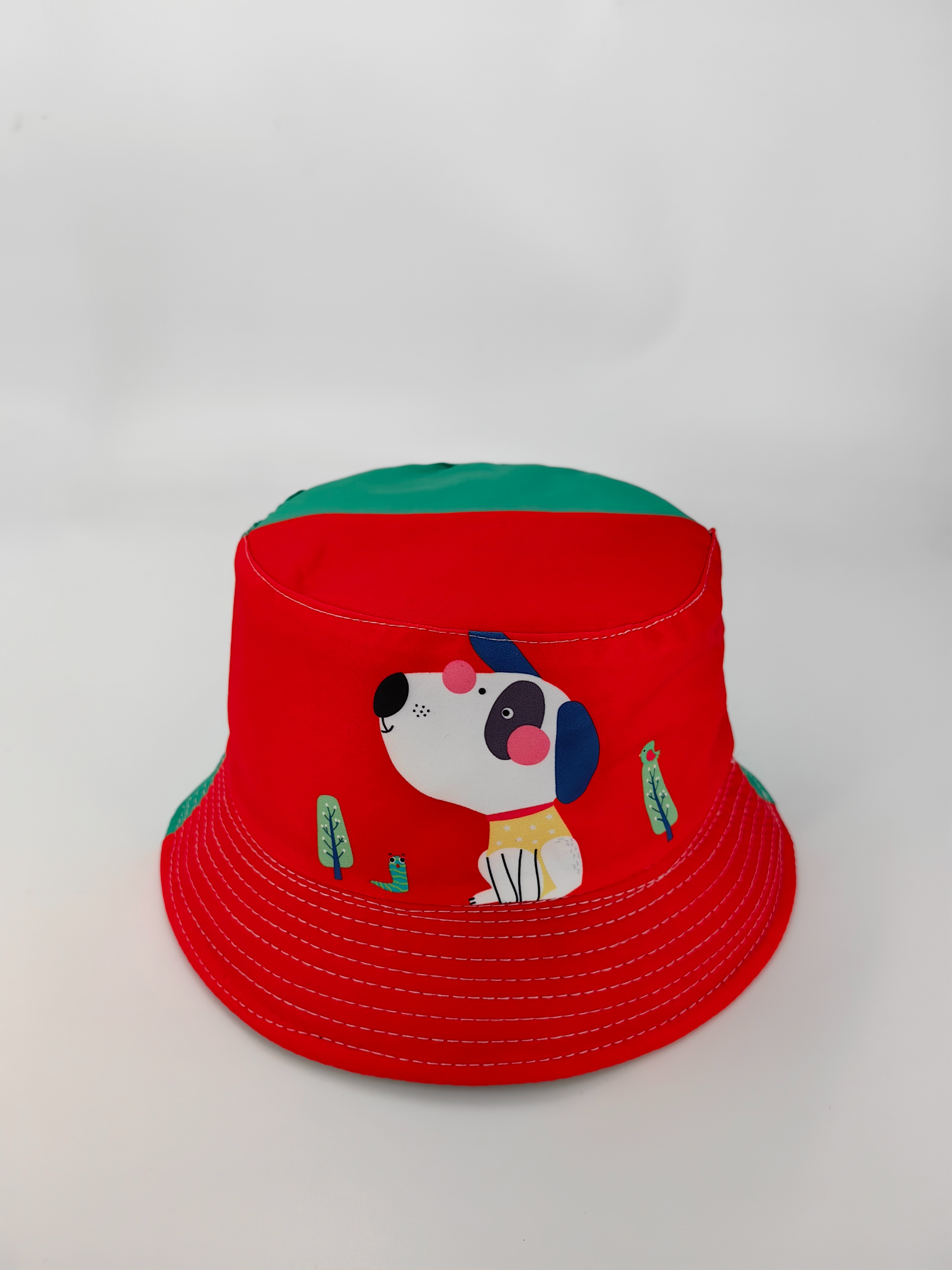 This spring and summer bestseller is a little dog for children. It features double-sided printed and color-blocked designs on both sides. It wears a fisherman's hat on both sides, which is cute, cartoon, classic and versatile. It can be used outdoors for sun protection and is foldable for easy carrying. It is suitable for both men and women. It has a dock circumference of 54CM Specification drawing