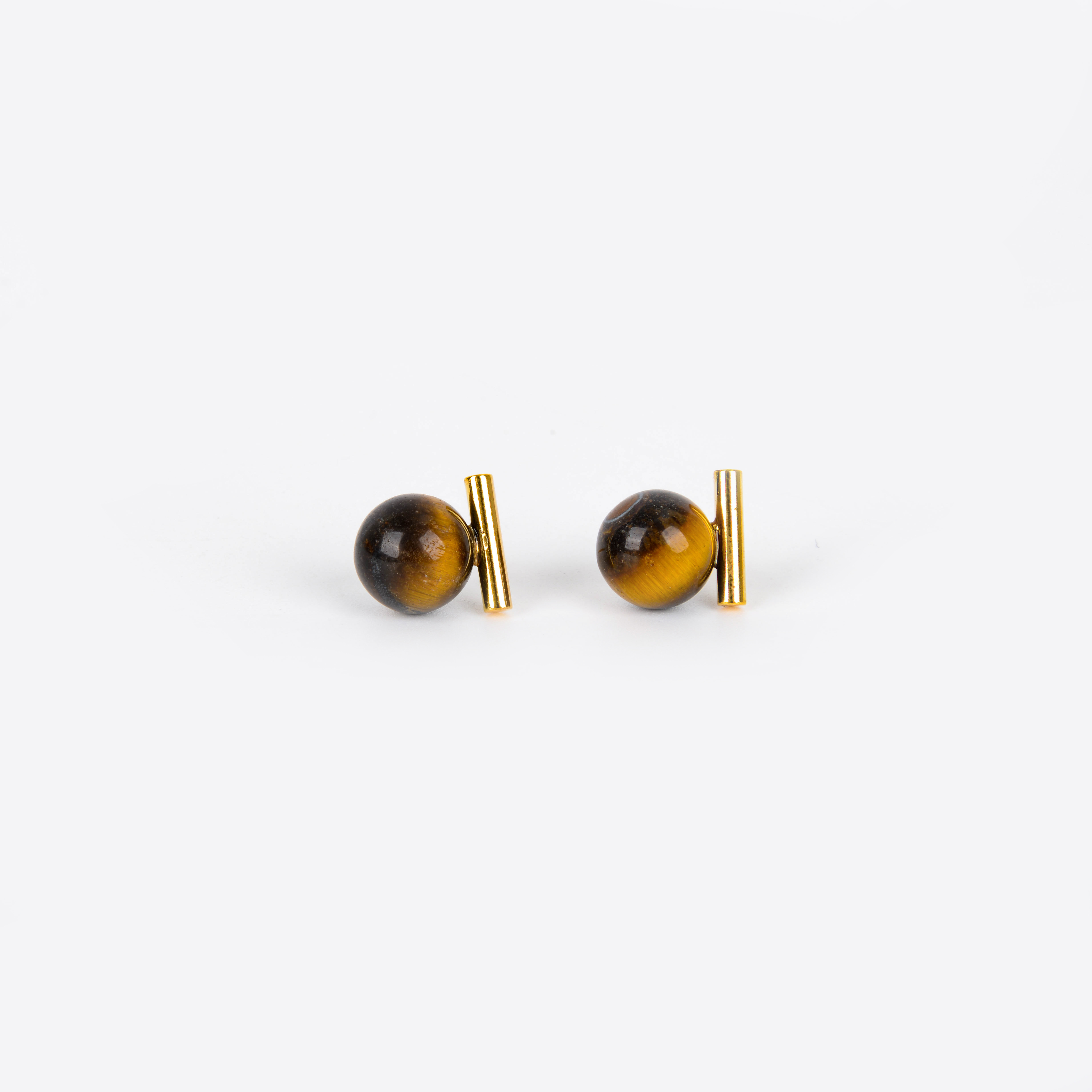 One-piece natural tiger's eye stone retro stud earrings, pure silver earrings, niche, individual and simple mosquito-repellent incense plate ear clips, painless earrings