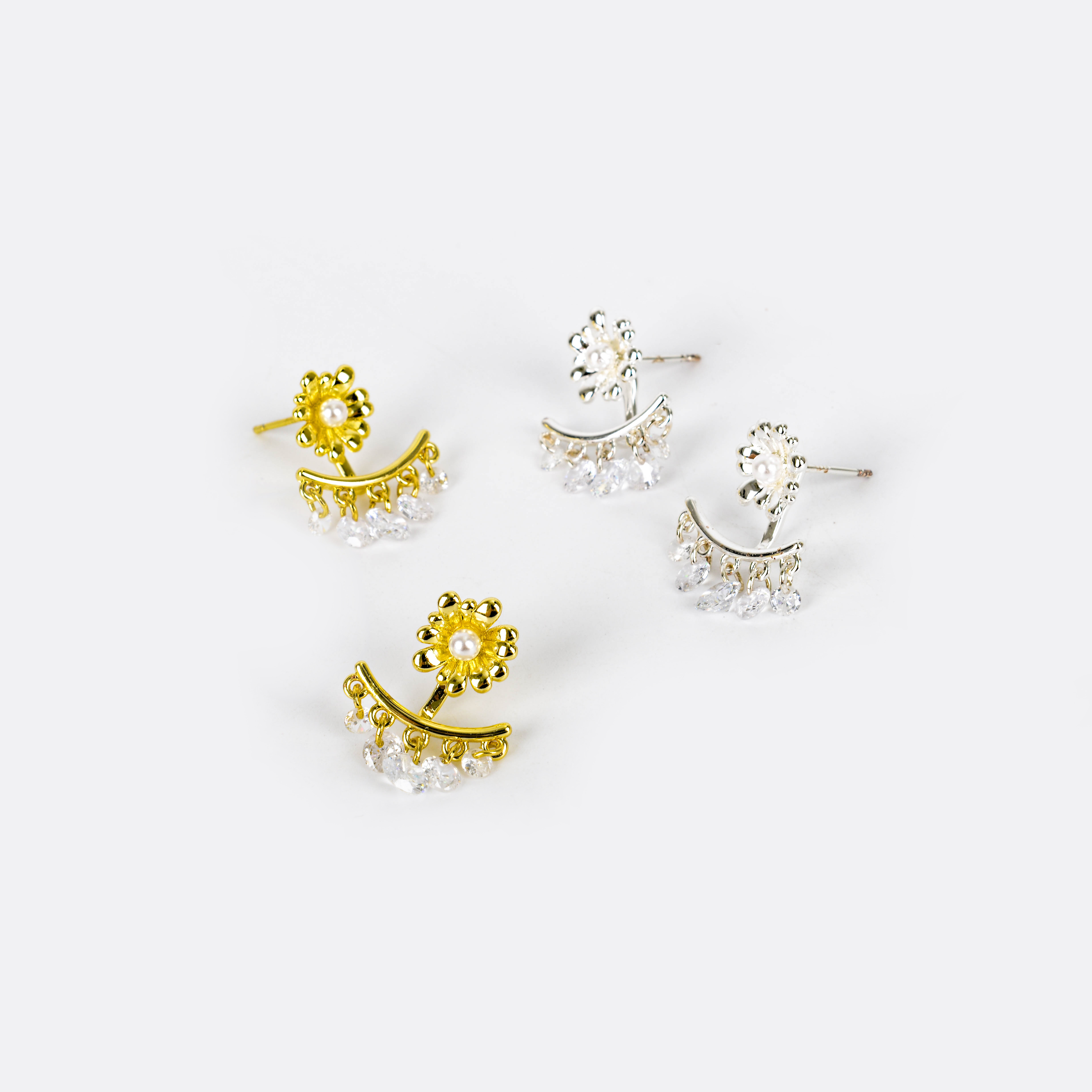 Super ethereal, exquisite and beautiful flower tassel earrings, niche and light luxury design sense ear studs, fashionable, individual and high-end earrings details Picture