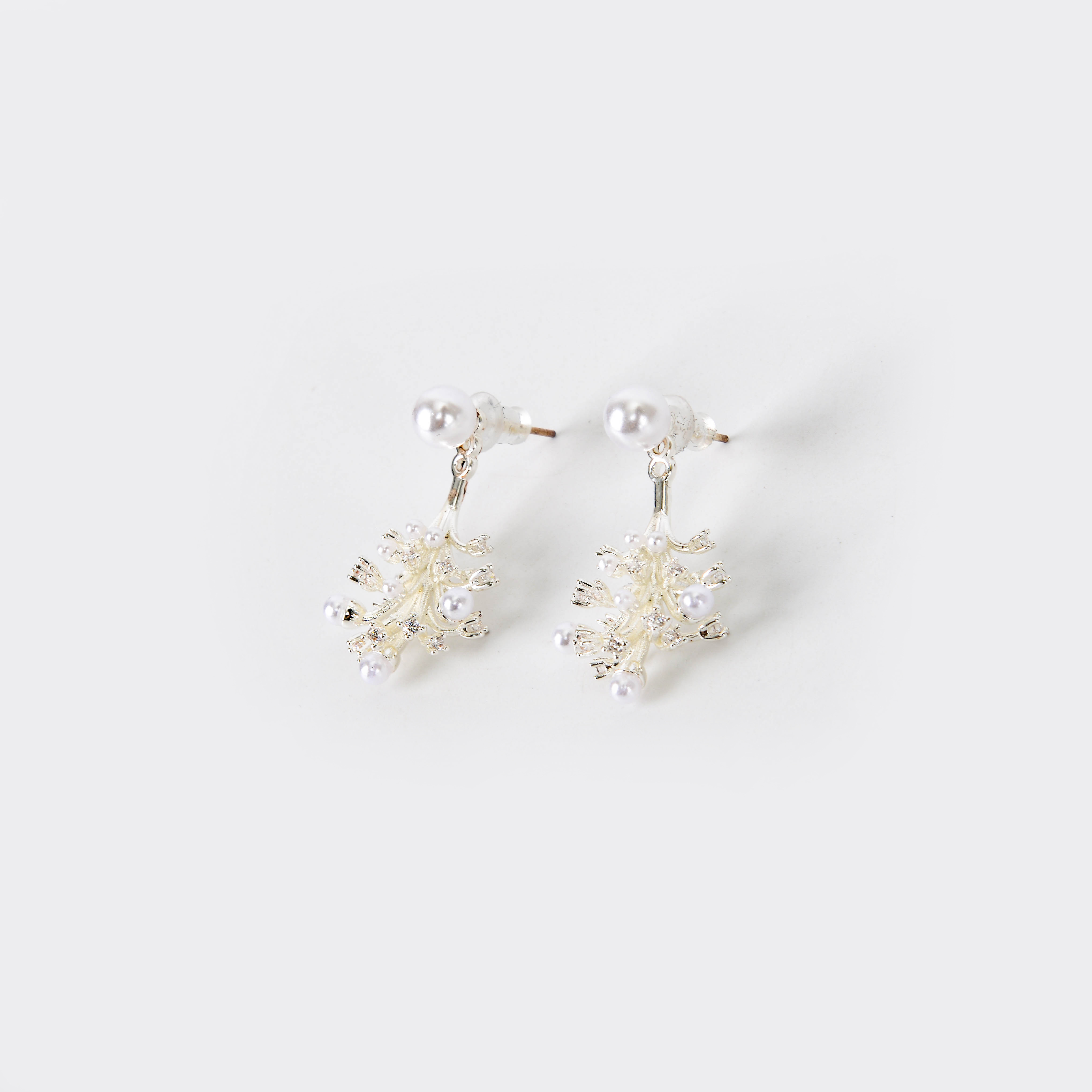 高级感爆炸花耳环纯银耳钉女2025新款潮韩国气质百搭简约网红耳饰产品图