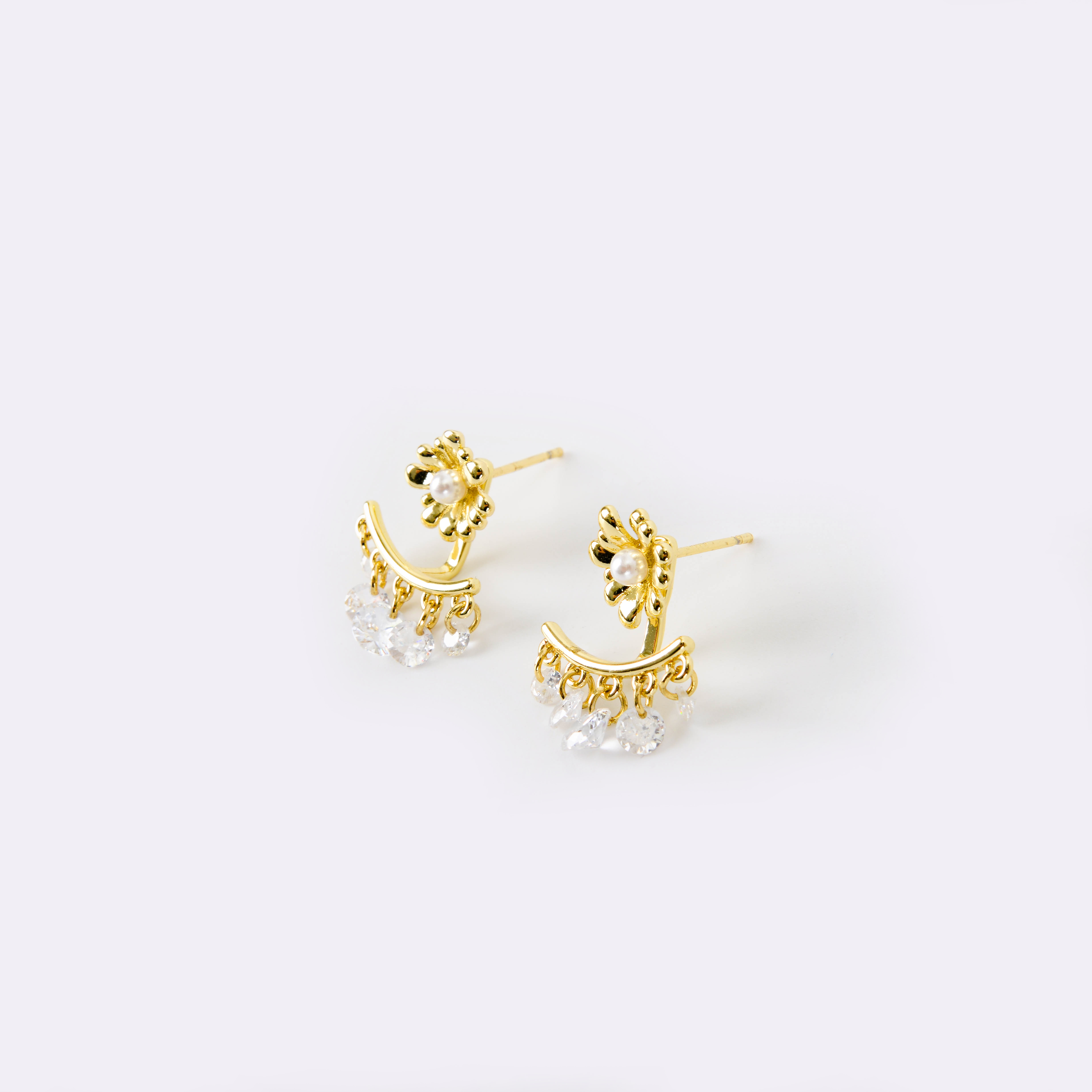 Super ethereal, exquisite and beautiful flower tassel earrings, niche and light luxury design sense ear studs, fashionable, individual and high-end earrings Item Picture