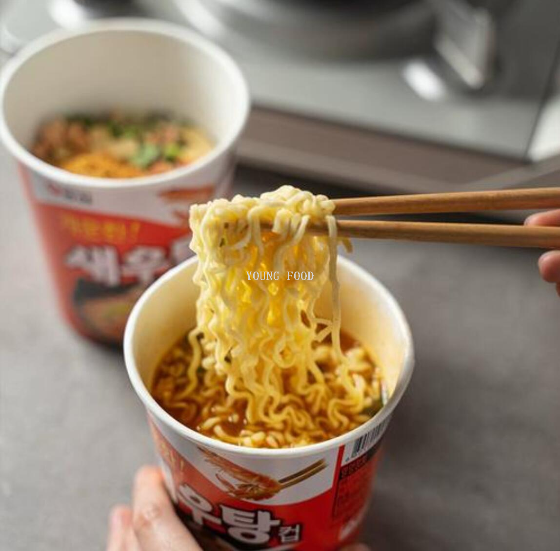 Free shipping for wholesale! Korean imported instant noodle snack Nongshim Shrimp flavored small bowl noodles 67g snack food figurine pic 5