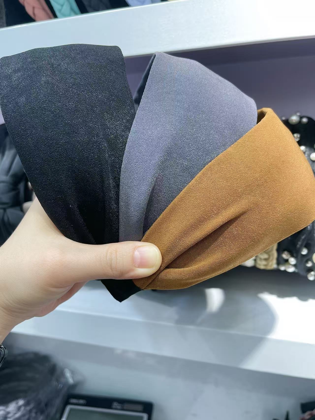 发箍/发夹女士拼接韩版/发卡女士拼接韩版/儿童彩色塑胶头箍/珍珠发箍白底实物图