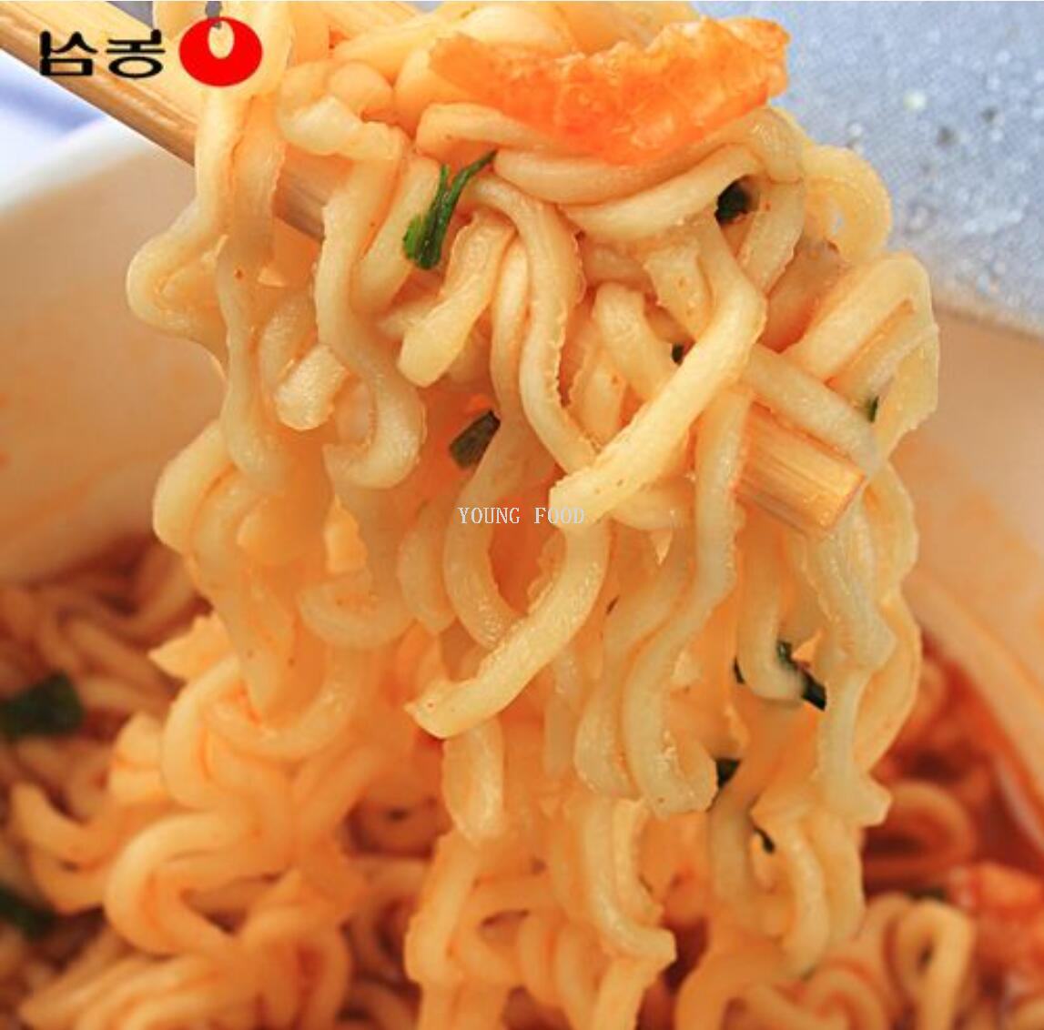 Free shipping for wholesale! Korean imported instant noodle snack Nongshim Shrimp flavored small bowl noodles 67g snack food figurine pic 6