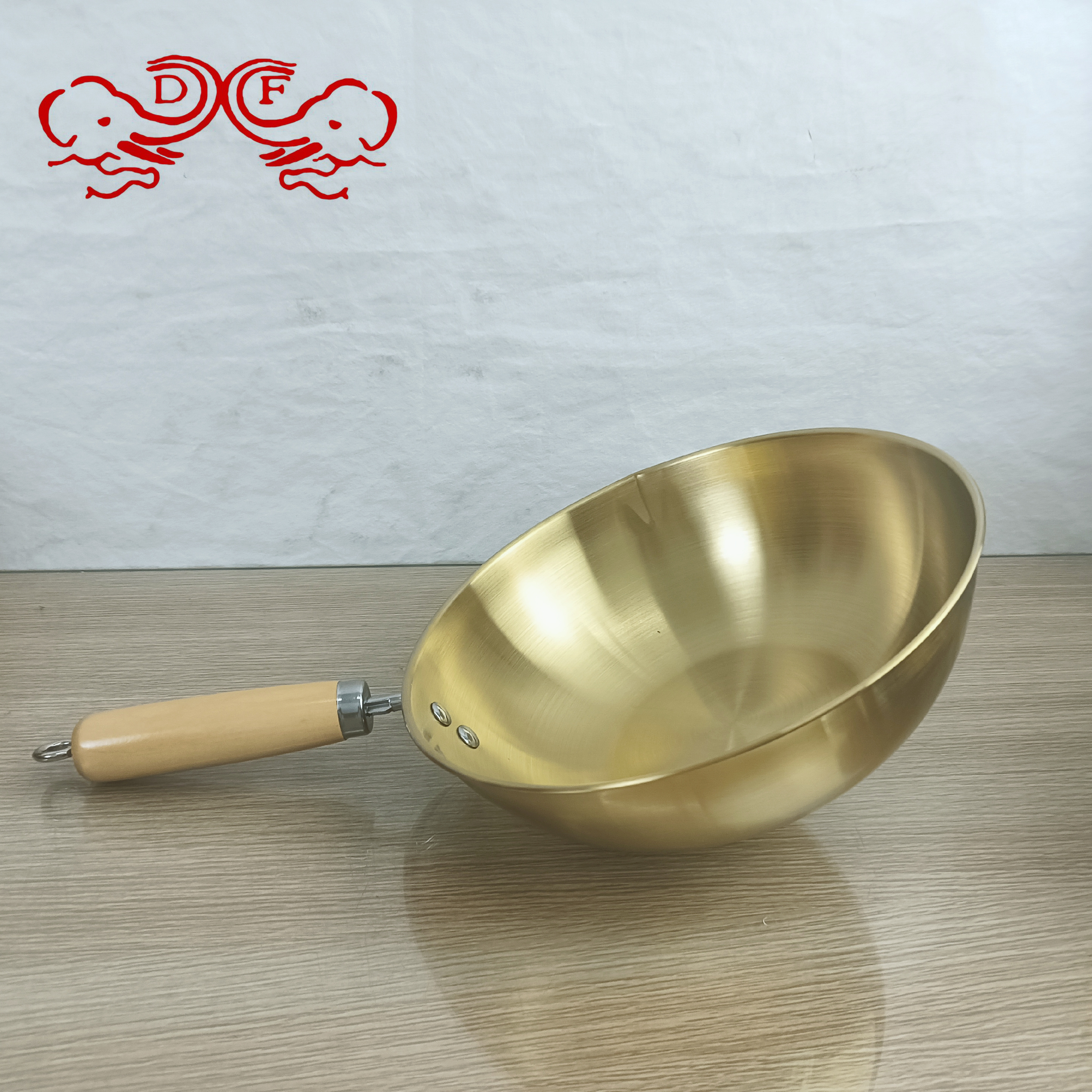 DF99893 stainless steel thickened wooden handle snow flat pot, instant noodle pot, mixed vegetable and side food pot, cooking pot, milk pot, soup pot, DF TRADINGHOUSE Item Picture