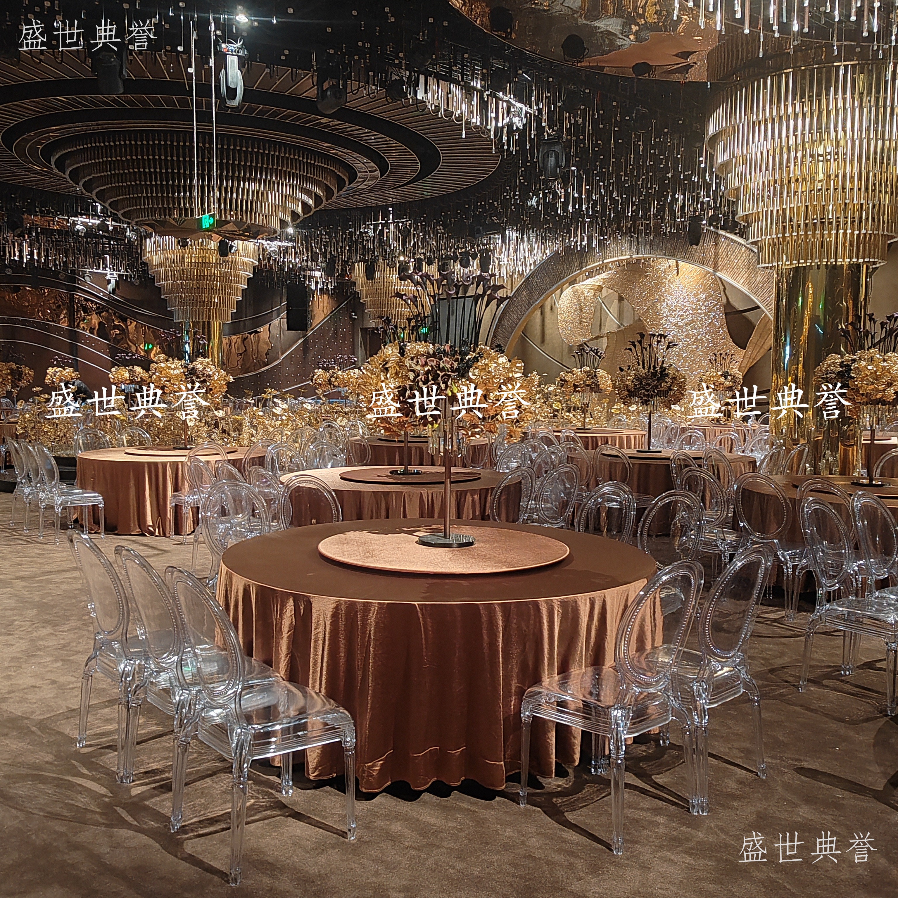 Foshan factory direct sales hotel banquet dining tables and chairs, star hotel outdoor wedding acrylic chairs, transparent crystal chairs Application Scenario