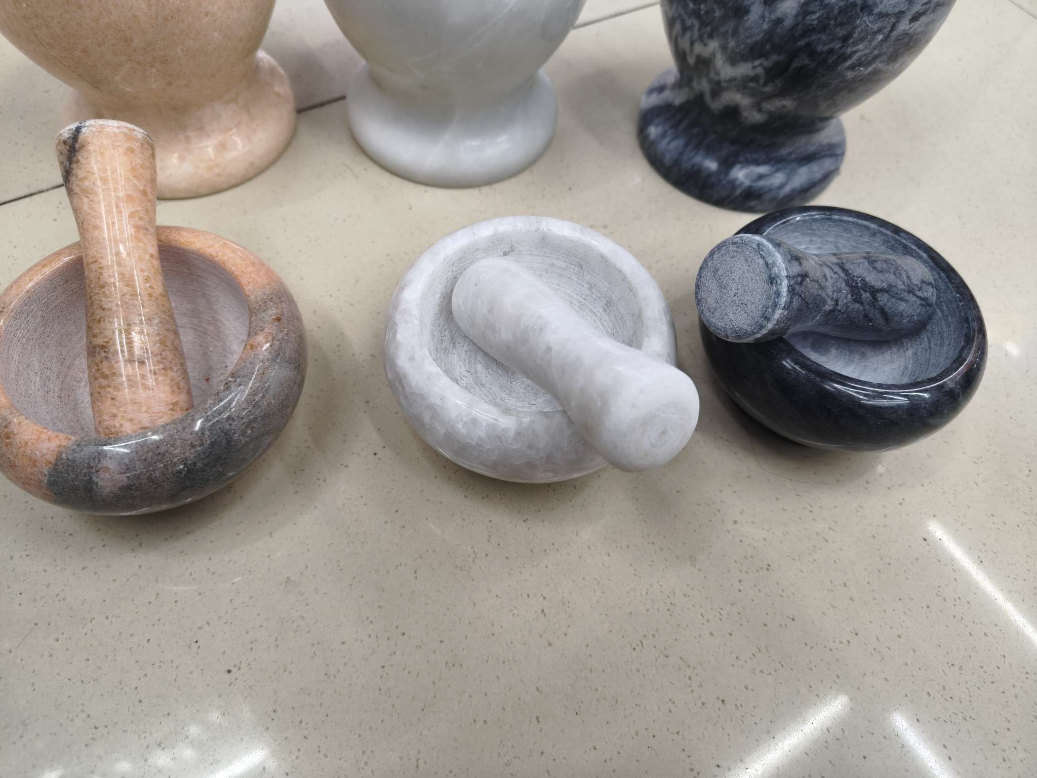 日用百货厨房工具剥蒜器蒜泥器陶瓷压蒜钵大理石压蒜器蒜瓣剥蒜器多功能厨房用品产品图