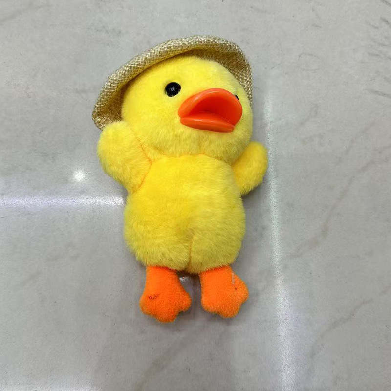 带草帽鸭子毛绒动物创意玩偶卡通周边挂件毛绒公仔挂件钥匙扣布偶挂件可爱装饰礼物夹娃娃机厂家直销详情8