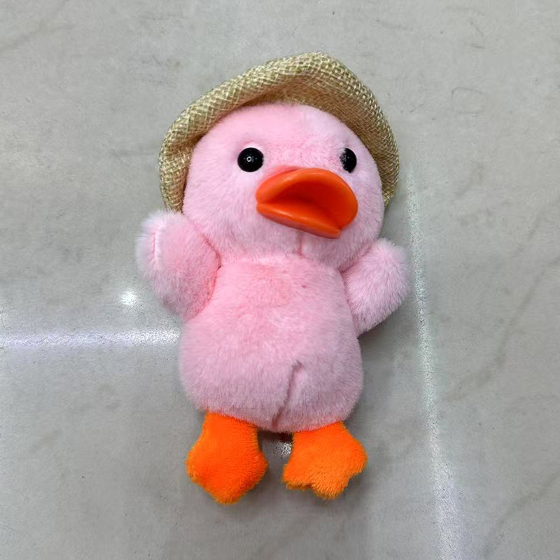 带草帽鸭子毛绒动物创意玩偶卡通周边挂件毛绒公仔挂件钥匙扣布偶挂件可爱装饰礼物夹娃娃机厂家直销详情9