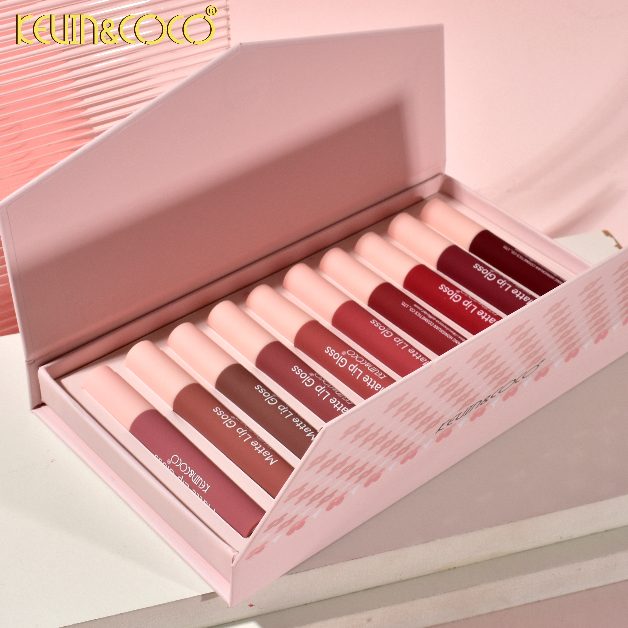 KEVIN&COCO Lip Gloss Set, Lip Oil Lipstick Makeup Long-lasting Moisturizing Lip Balm Cosmetics Product Lipgloss Application Scenario