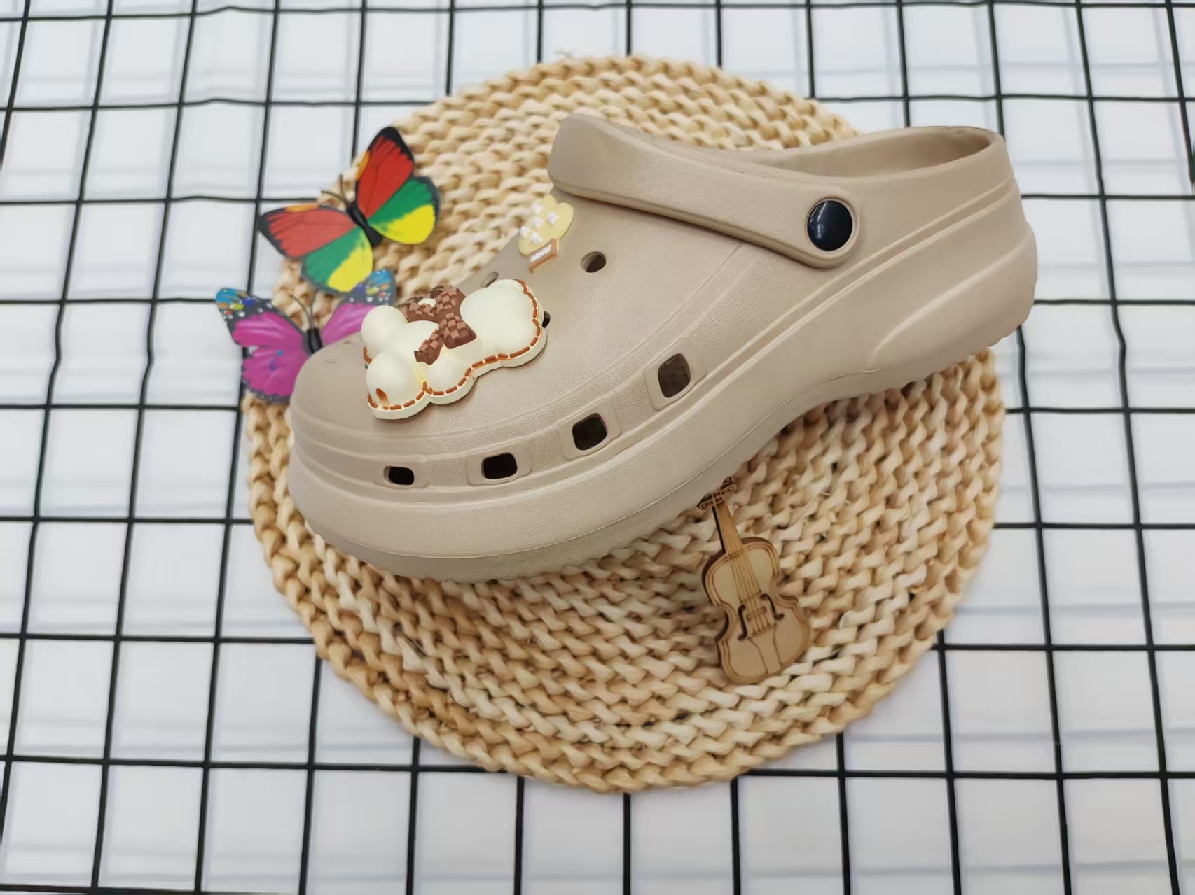 Cute cartoon clogs for women's summer 2025 new thick-soled EVA casual flip-flops Specification drawing