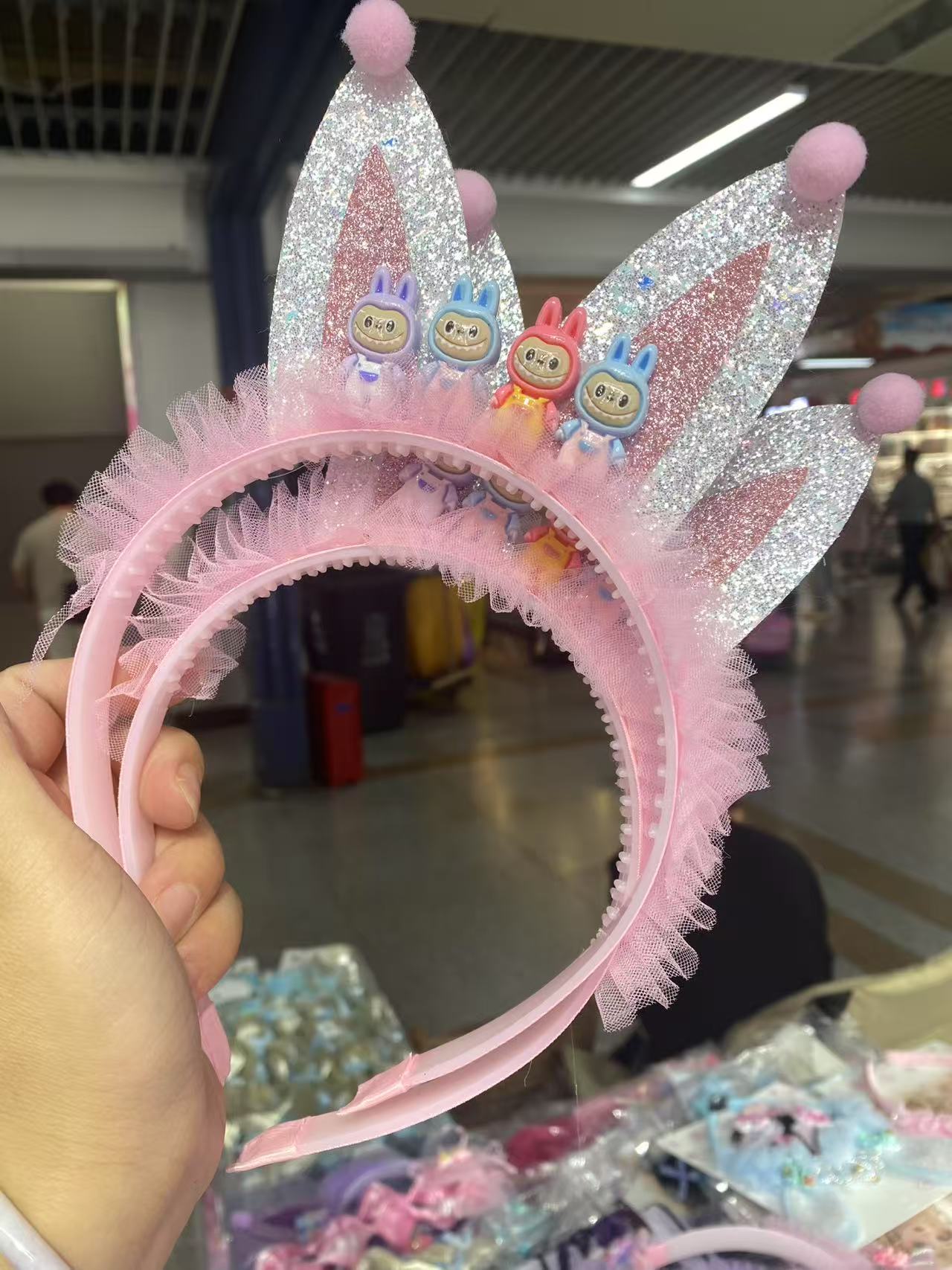 Korean-style women's spliced hair bands, children's colorful plastic headwear, hair clips, headwear, women's hair bands, girls' hair bands, fashionable and versatile Application Scenario