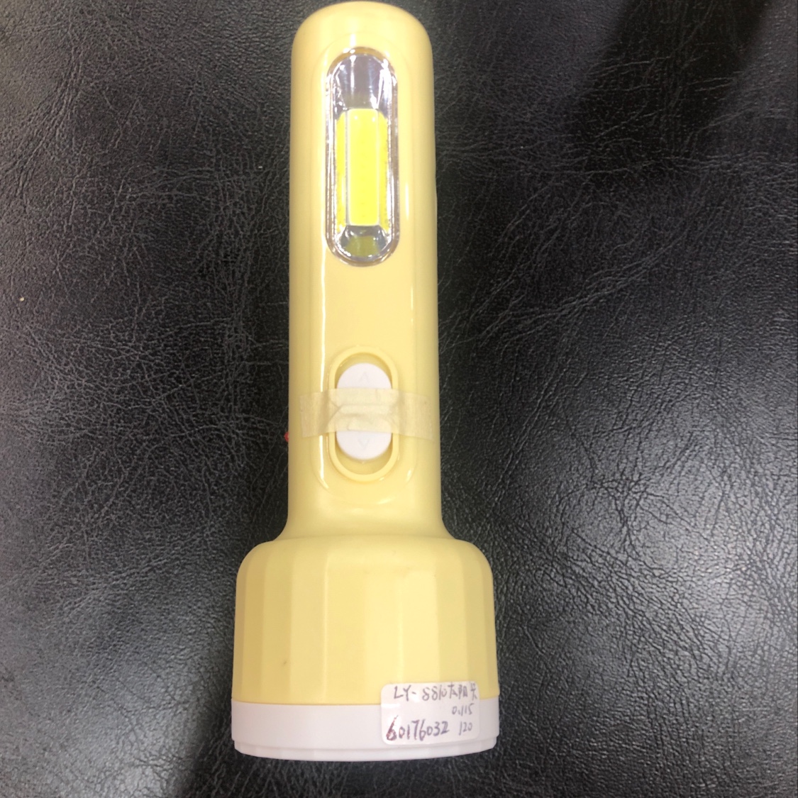 手电筒 2家用可充电照明电筒手电筒家用可充电照明电筒
