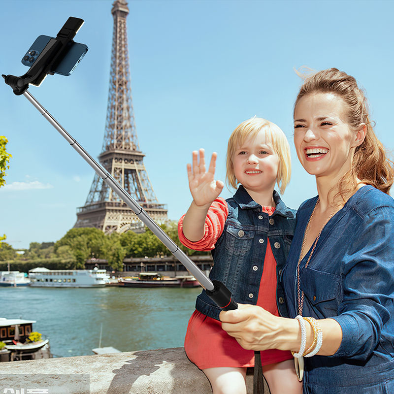 Wholesale of cross-border mini selfie sticks, Bluetooth extended lighting, mobile live streaming stands, all-in-one telescopic tripods Application Scenario