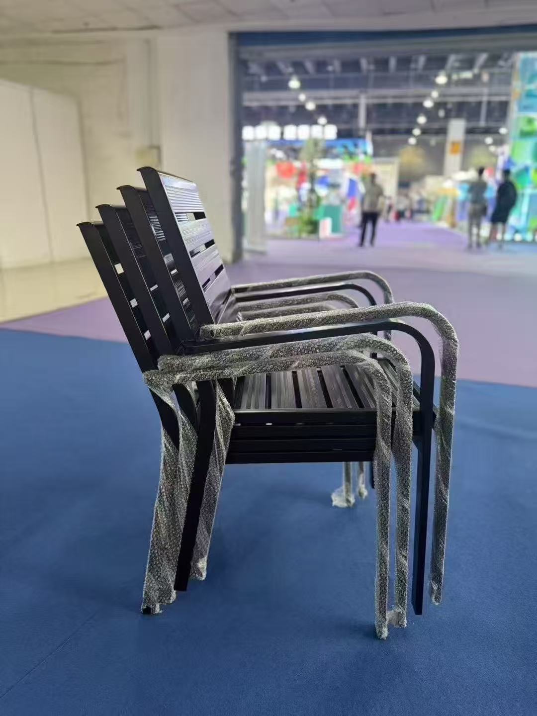 Outdoor metal and ironwork tables and chairs, outdoor leisure and outdoor products set Application Scenario