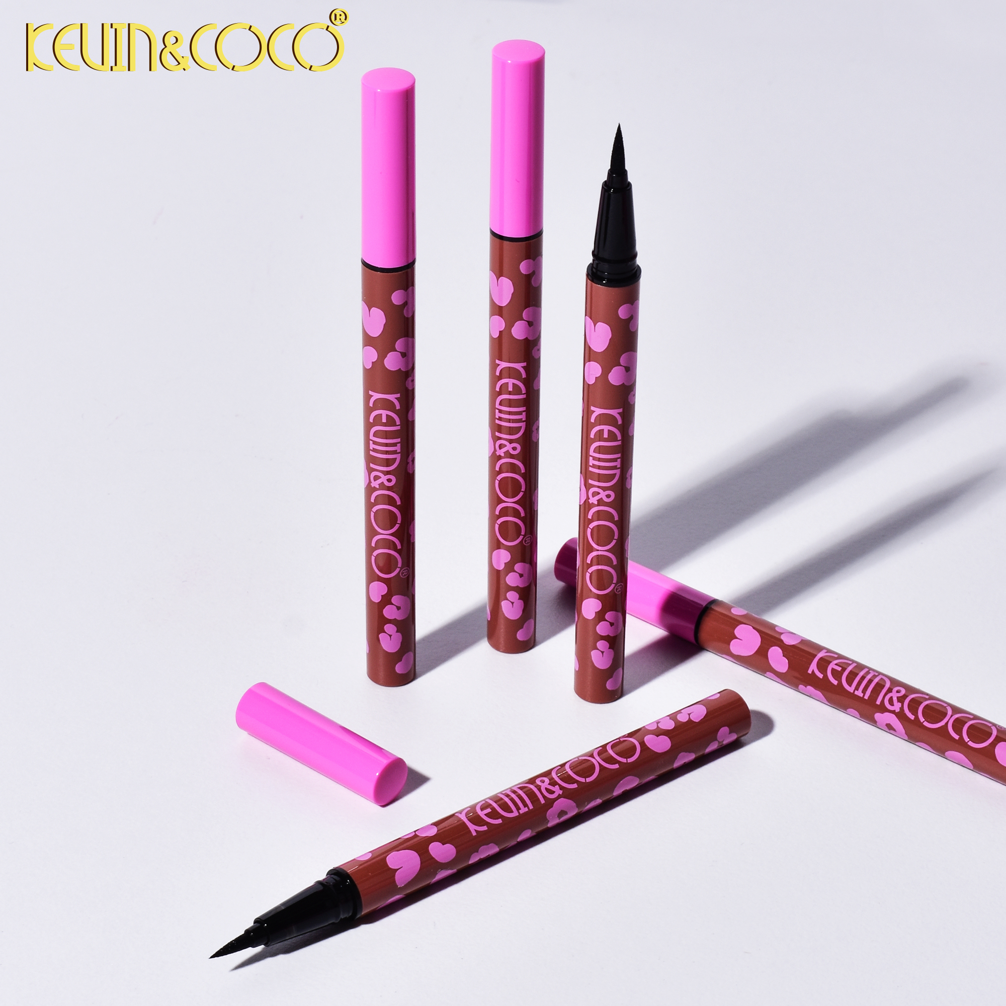 KEVIN&COCO's ultra-fine black eyeliner is long-lasting and does not smudge the natural eye makeup Eyeliner details Picture