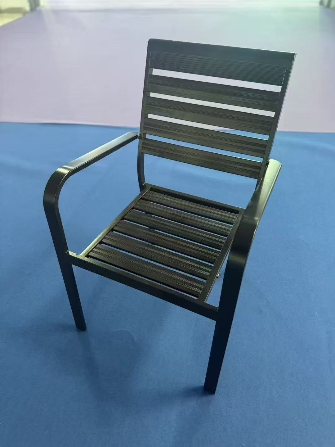 Outdoor metal and ironwork tables and chairs, outdoor leisure and outdoor products set Specification image