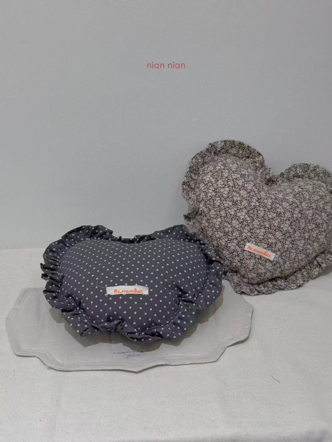 Korean-style polka dot floral pillow cushion, cute girl sleeping comfort, all-cotton shooting prop