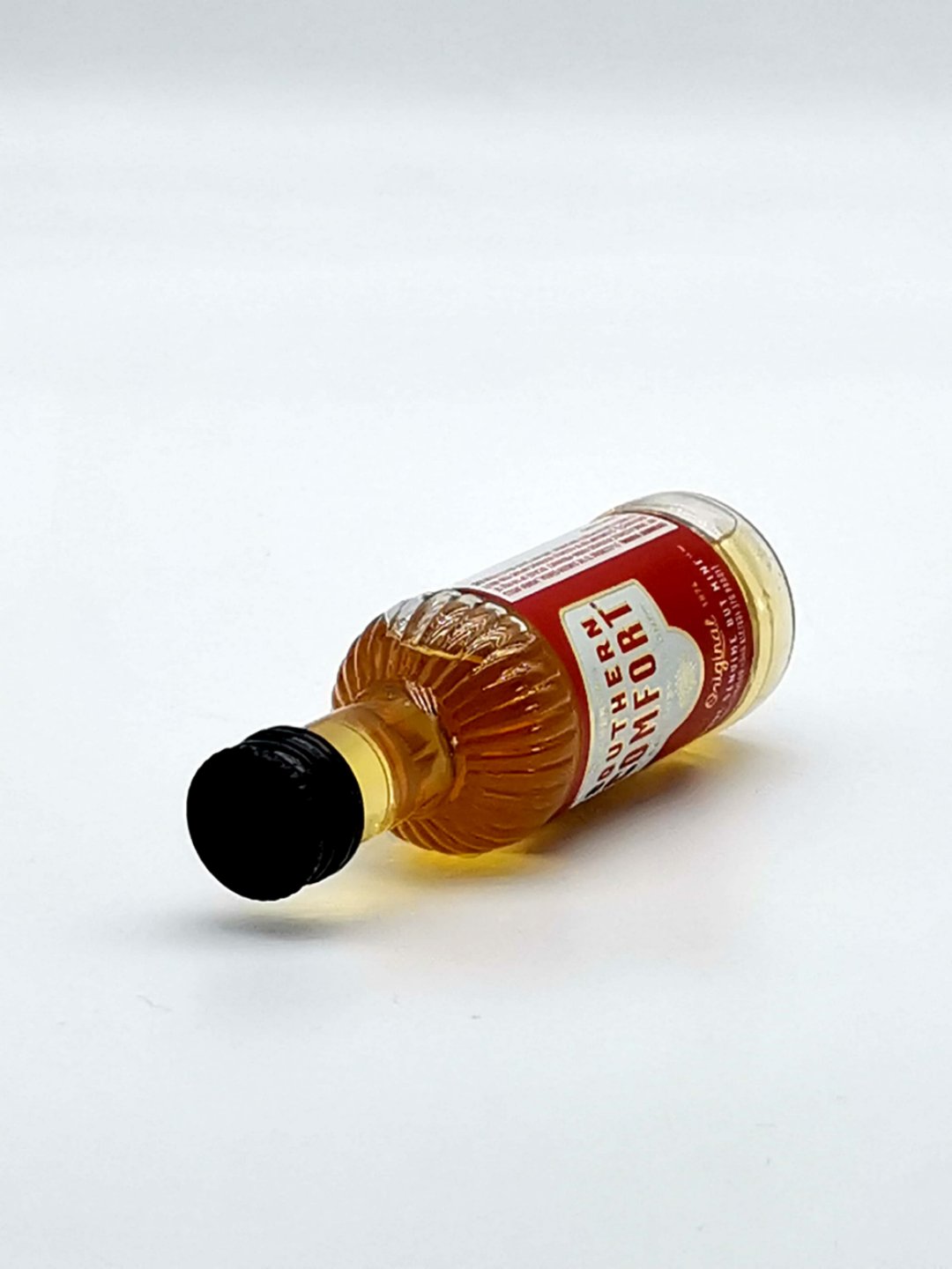 Free shipping! Original bottle imported from the United States, 50ml, 35%vol, Calatine Golden Fragrance Mini Liqueur Specification image
