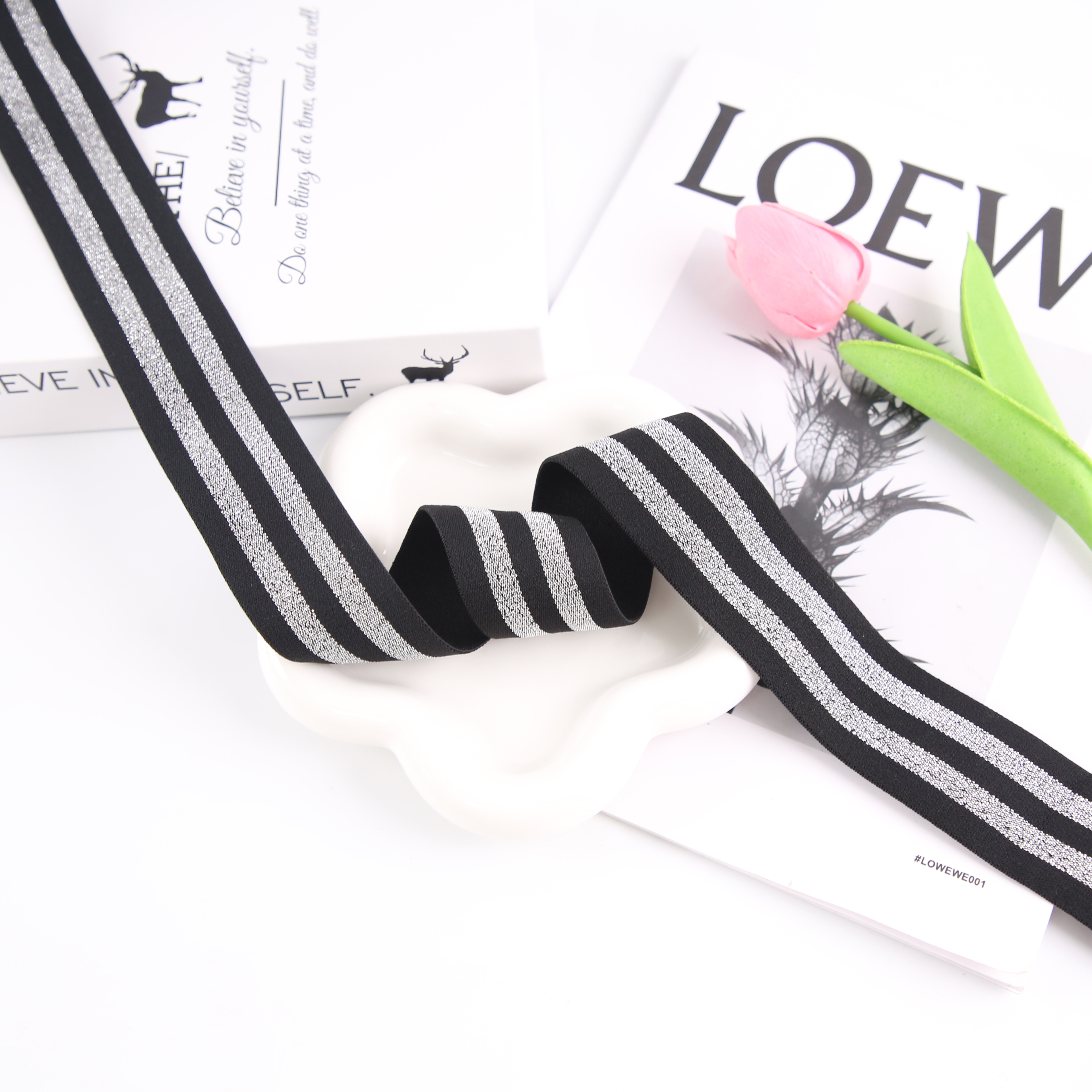 雅翔织造样品 厂家直销 厂家 新款2.5CM黑底金面带定制 样品