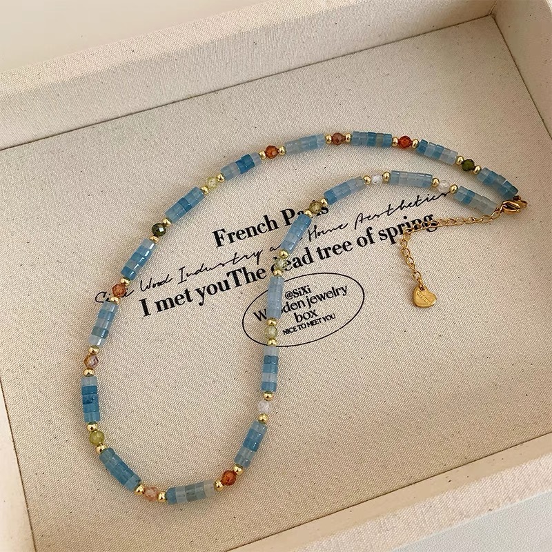 New Chinese-style artistic retro crystal necklace, fresh and elegant ice blue natural stone beaded collarbone chain, high-end neckchain details Picture