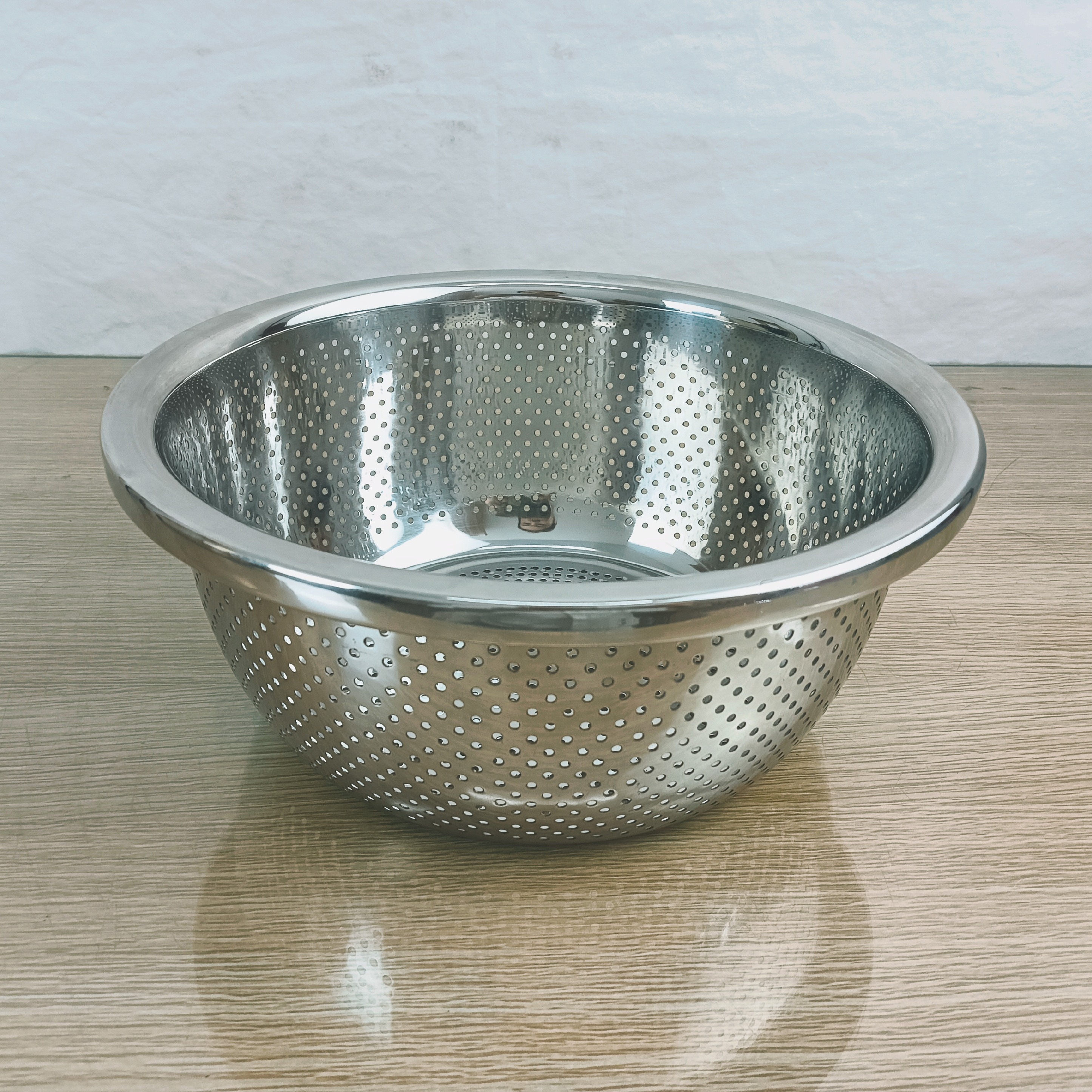 DF99483 extra-thick stainless steel basin and washbasin, food-grade draining basket, vegetable washing basin, egg beating, kitchen, home baking, DF TRADINGHOUSE Item Picture