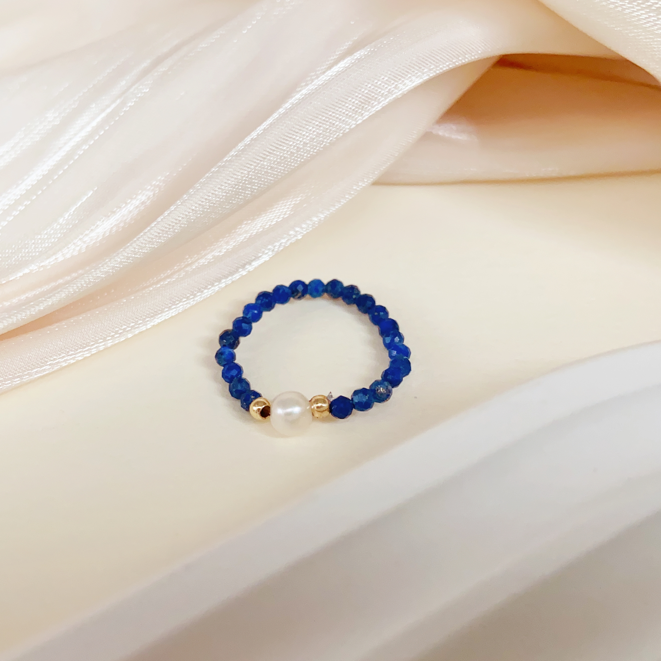 草莓晶弹力绳珍珠戒指甜美珍珠女网红风单圈时尚甜美风个性潮装饰戒指装饰戒指详情图5