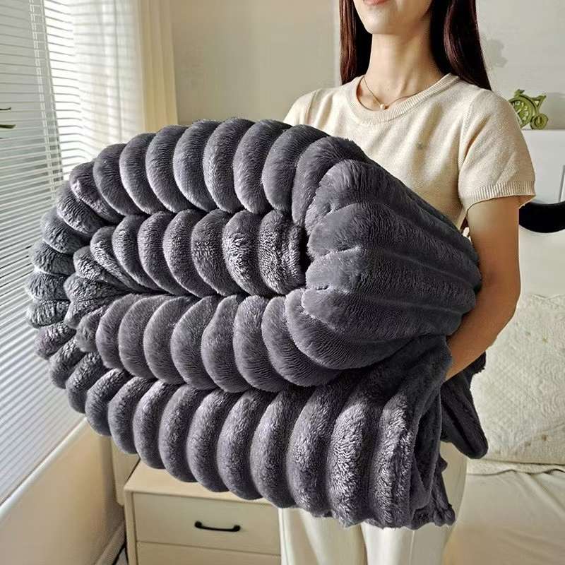 家纺法兰绒毯婴儿结婚圣诞航空被子库存多款柔软保暖厚实家用毯子详情图10