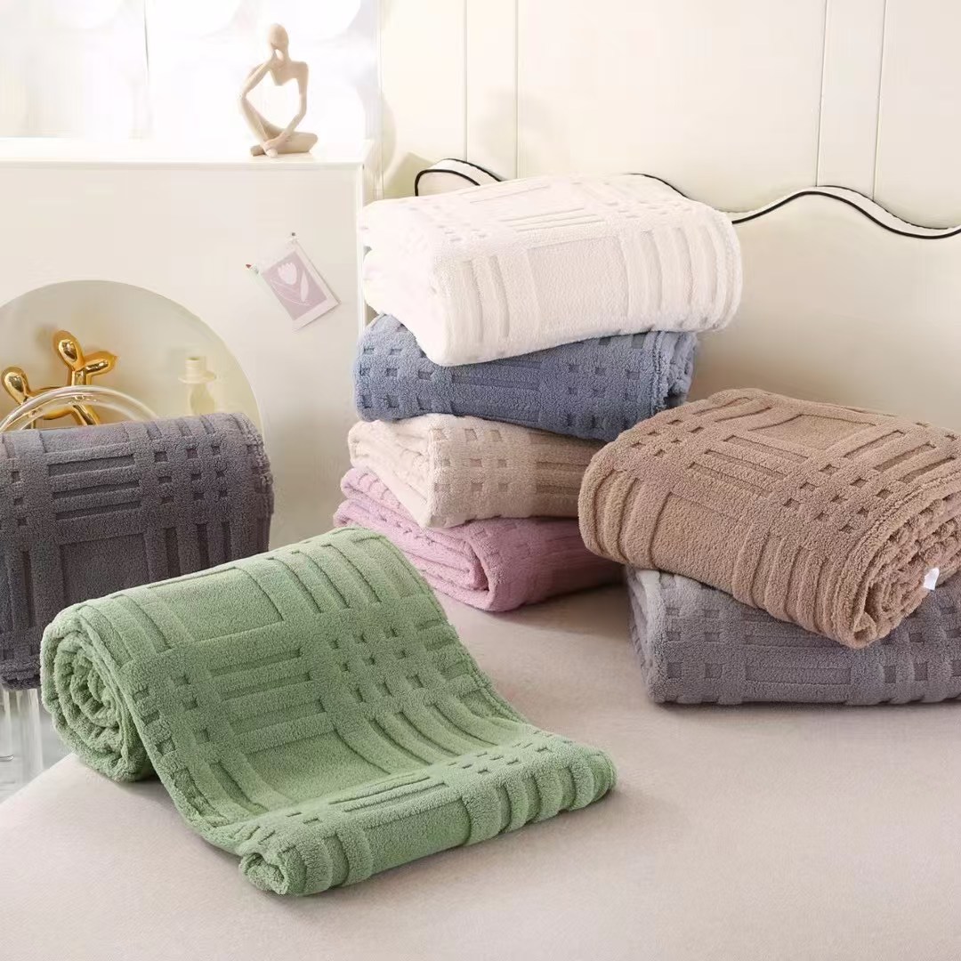 家纺毛毯绒毯柔软保暖加厚冬季盖毯床上毯子多色可选